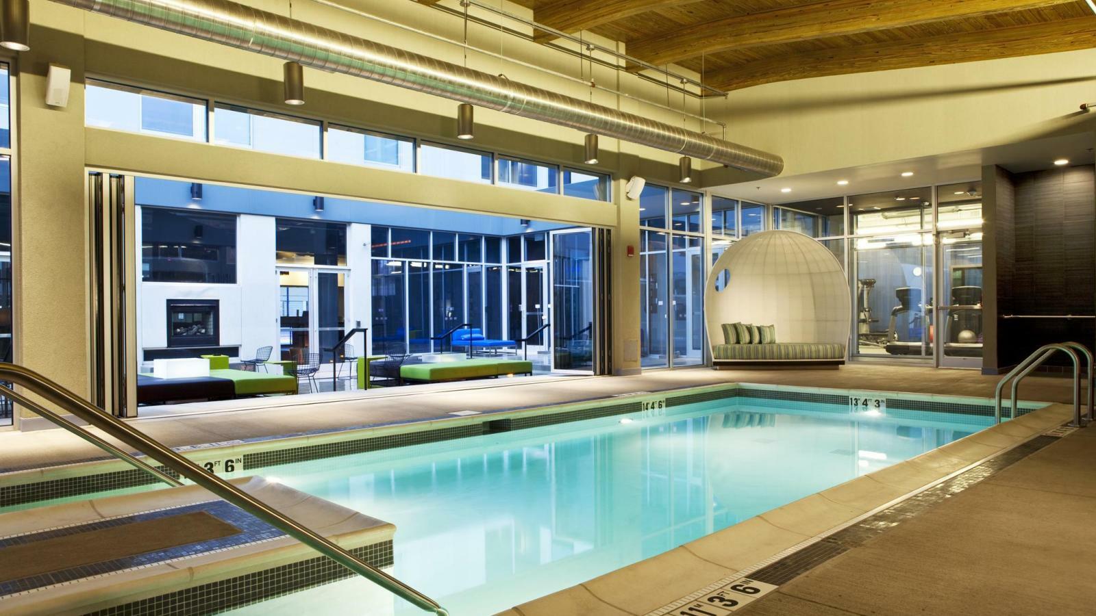 Hotel Aloft Chicago O'hare 3*